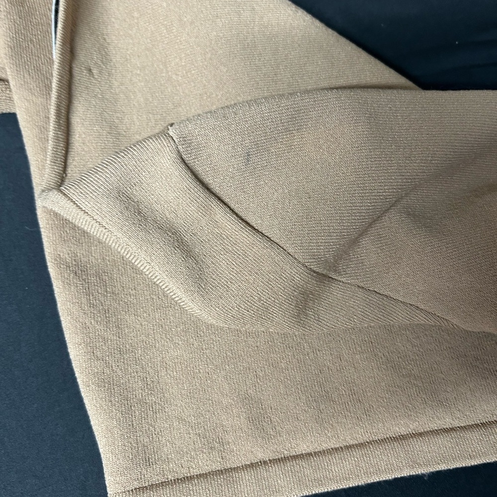 Aritzia Babaton Beige Sculpt Knit Long Sleeve Top XS - Picture 9 of 10